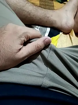 Naresh00766 online show from December 2025 02:53:02 PM