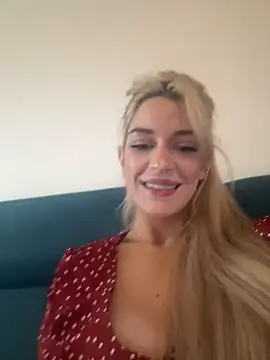 Snapshot of Lolitaxlola chatting on March 2025 10:06:02 AM Lolitaxlola online show from March 2025 10:06:02 AM