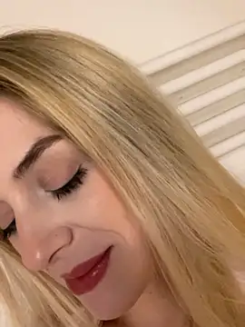 Lolitaxlola online show from April 2026 01:41:01 AM