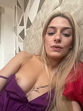 Snapshot of Lolitaxlola chatting on March 2025 01:08:01 PM Lolitaxlola online show from March 2025 01:08:01 PM