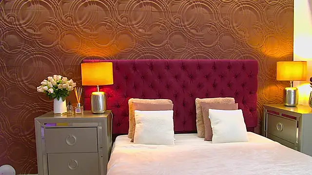 IrisMonn online show from November 2025 06:17:01 AM