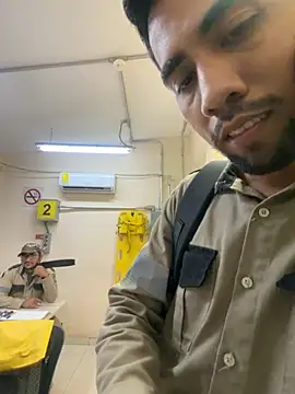 EnriquePersian197 online show from November 2025 12:16:01 PM