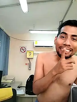 EnriquePersian197 online show from November 2025 06:56:02 PM