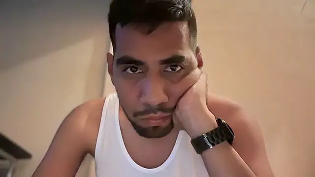 EnriquePersian197 online show from February 2025 09:01:01 PM
