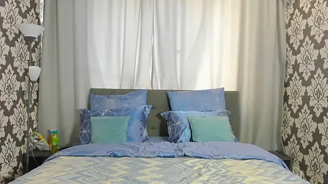 Snapshot of kirraa_ chatting on September 2025 01:00:01 PM kirraa  online show from September 2025 01:00:01 PM