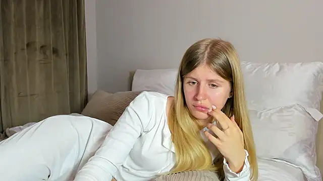 kirraa  online show from November 2025 07:13:02 PM