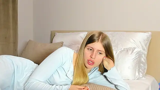 kirraa  online show from January 2026 07:06:02 PM