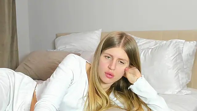 kirraa  online show from February 2026 07:57:01 PM