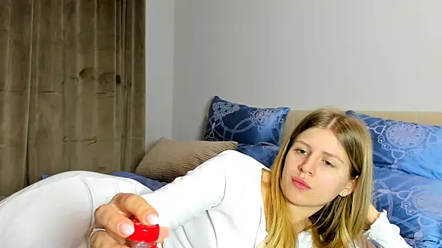 kirraa  online show from December 2025 02:49:02 PM