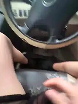 Luicox online show from April 2026 06:45:01 PM