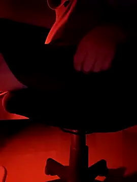 Luicox online show from September 2025 04:46:01 AM