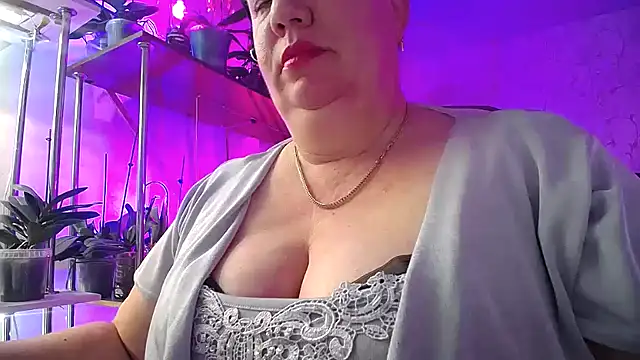  Sweet Woman online show from October 2025 02:29:01 PM