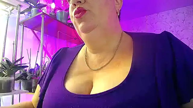 Snapshot of _Sweet_Woman chatting on October 2025 01:10:02 PM  Sweet Woman online show from October 2025 01:10:02 PM