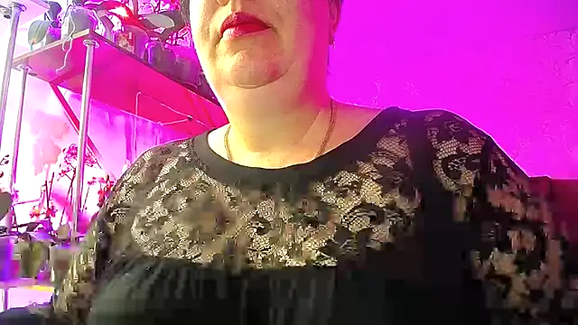 Snapshot of _Sweet_Woman chatting on March 2025 04:27:02 AM  Sweet Woman online show from March 2025 04:27:02 AM