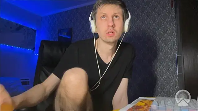 Aki-Laky online show from March 2026 08:48:01 PM