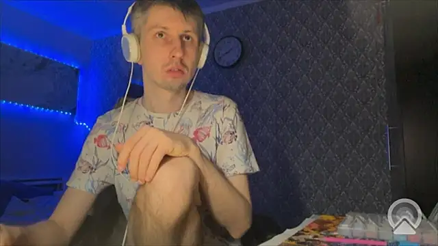 Aki-Laky online show from March 2026 08:42:02 PM