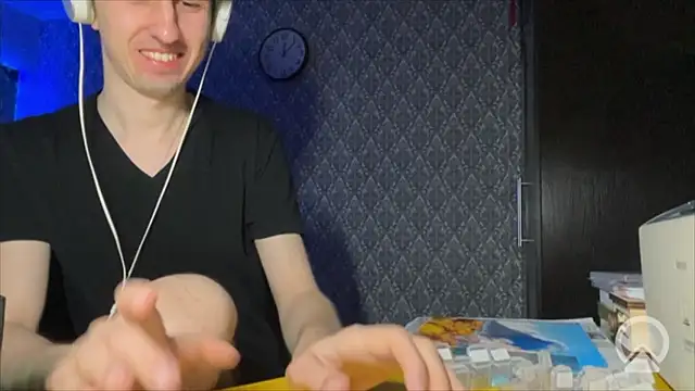 Aki-Laky online show from March 2026 07:10:02 PM