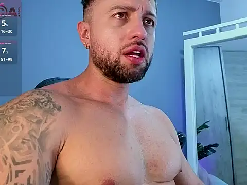 OwenMaximus814 online show from April 2026 05:38:01 PM