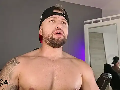 OwenMaximus814 online show from February 2026 08:09:01 PM