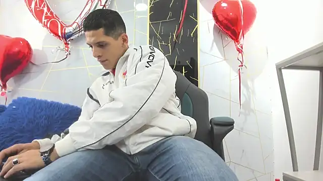 Steven x94 online show from February 2026 08:39:01 PM