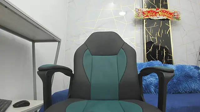 Steven x94 online show from December 2025 12:53:01 PM