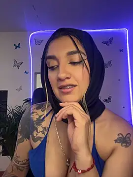Lia-mitch online show from July 2026 06:52:01 PM