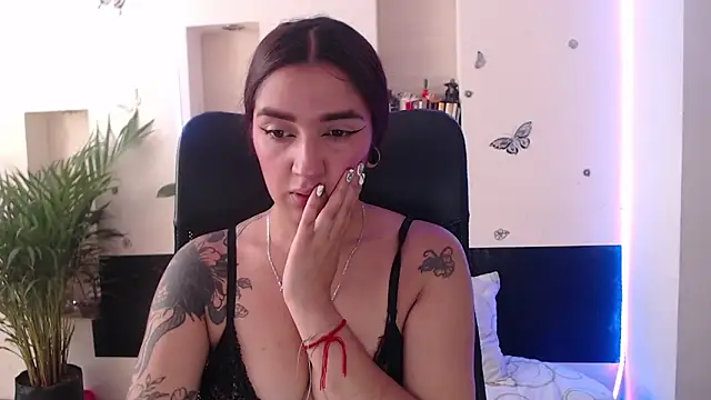 Lia-mitch online show from February 2025 07:38:01 PM
