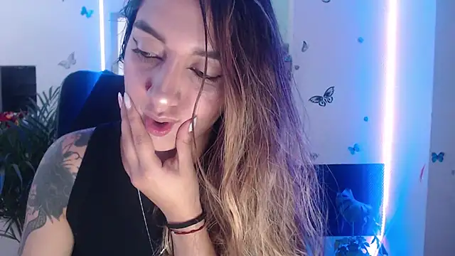 Lia-mitch online show from February 2026 01:57:01 PM