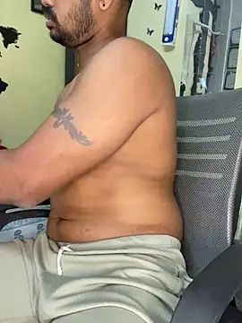 Snapshot of loveboyrp chatting on December 2025 08:52:02 AM loveboyrp online show from December 2025 08:52:02 AM