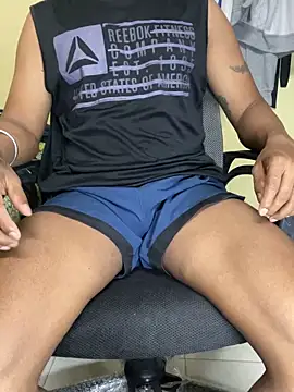 Snapshot of loveboyrp chatting on November 2025 03:10:01 AM loveboyrp online show from November 2025 03:10:01 AM