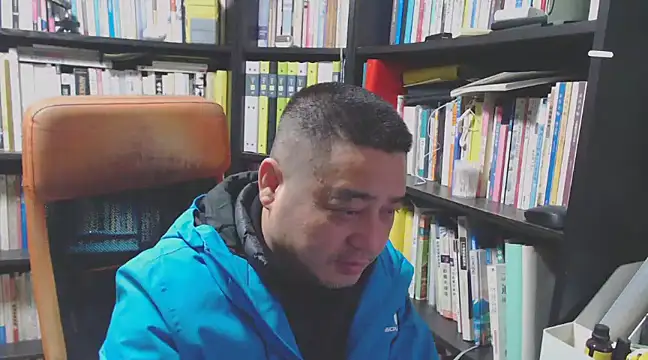 Snapshot of SexUncle chatting on January 2025 02:53:02 PM SexUncle online show from January 2025 02:53:02 PM