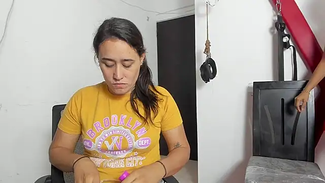 Bdsmsumision online show from December 2025 03:18:02 AM