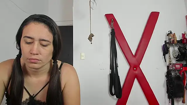 Bdsmsumision online show from November 2025 01:22:01 PM