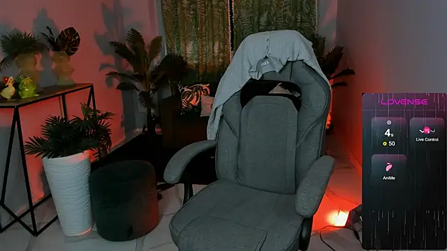 LadyIzabel online show from November 2025 08:25:02 AM