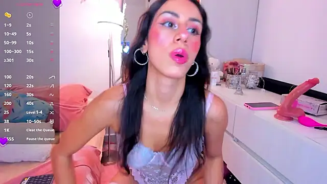 Lunadahia online show from January 2026 05:01:01 AM