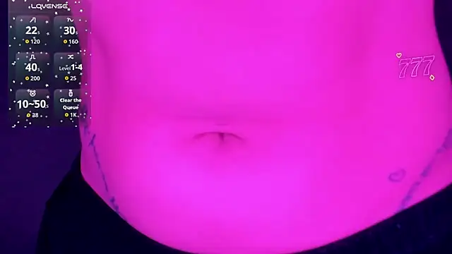Lunadahia online show from May 2026 12:41:02 AM