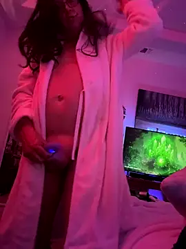 NinasNylonz online show from November 2025 12:20:01 PM