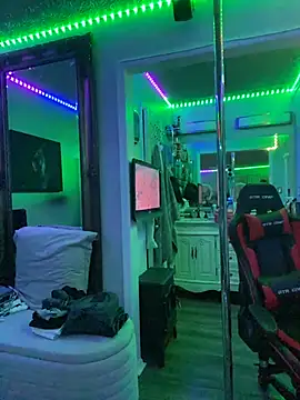 curvyfunlover online show from February 2026 02:09:02 AM