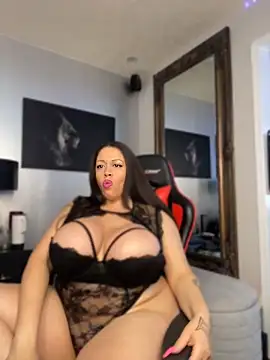 curvyfunlover online show from June 2026 12:33:02 PM