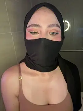 amaal  online show from November 2025 06:55:01 PM