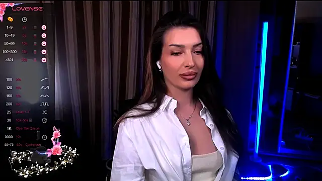Laura Bess online show from May 2026 08:13:01 PM