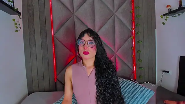 BriaConner  online show from April 2026 02:57:02 AM
