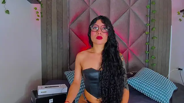 BriaConner  online show from May 2026 11:03:01 AM