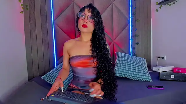 BriaConner  online show from May 2026 02:54:01 AM