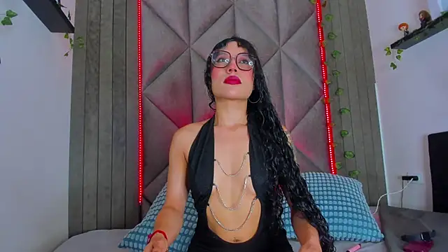 BriaConner  online show from April 2026 03:02:02 AM