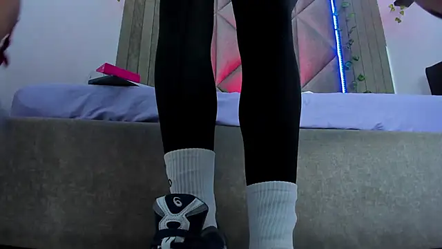 BriaConner  online show from April 2026 02:52:01 AM