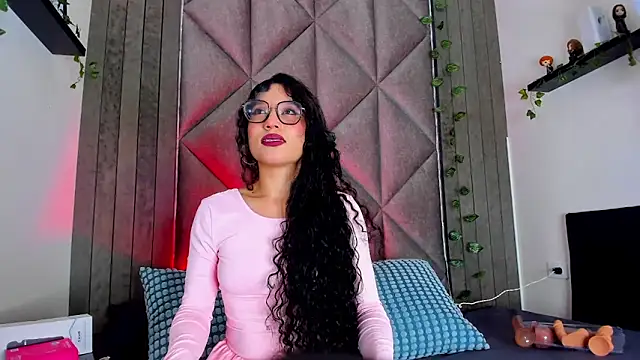 BriaConner  online show from April 2026 02:46:01 AM