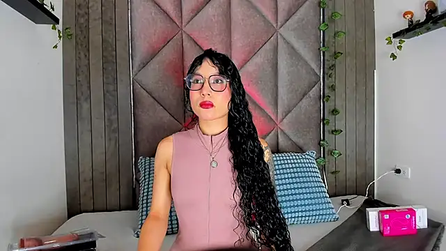 BriaConner  online show from March 2026 01:29:02 AM