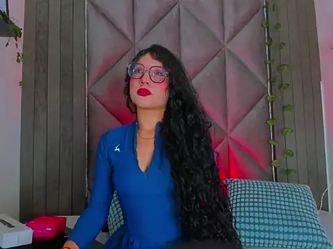 BriaConner  online show from June 2026 02:53:02 AM