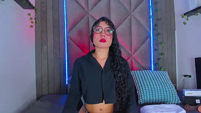 BriaConner  online show from May 2026 02:53:01 AM